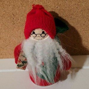 NWT Ljungstroms Tomte of Sweden Santa Claus w/Wrapped Gift 4"
